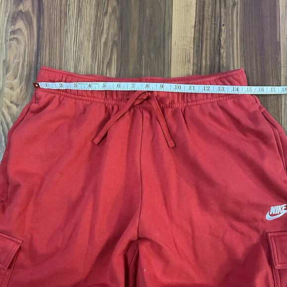 Nike Women’s M Sportswear Club Fleece Mid-Rise Oversized Cargo Joggers - Red - Picture 10 of 12